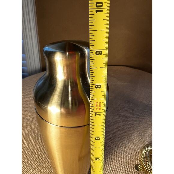 VonShef Brushed Gold Stainless Steel Cocktail Shaker and Strainer - Picture 11 of 12